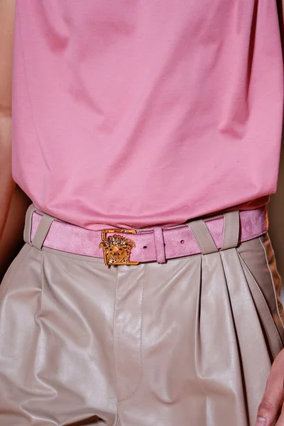 Look 3
